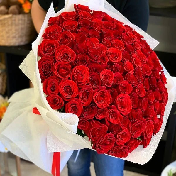 RIZZ Rose Arrangement - Bouquet - Image 2