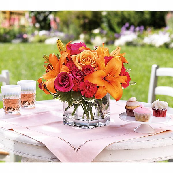 Teleflora's Uniquely Chic - Image 2