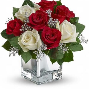 Teleflora’s Snowy Night Bouquet