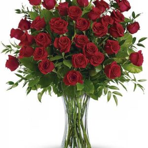 Breathtaking Beauty – 3 Dozen Long Stemmed Roses
